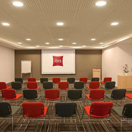 Готель Ibis Izmir Alsancak Екстер'єр фото