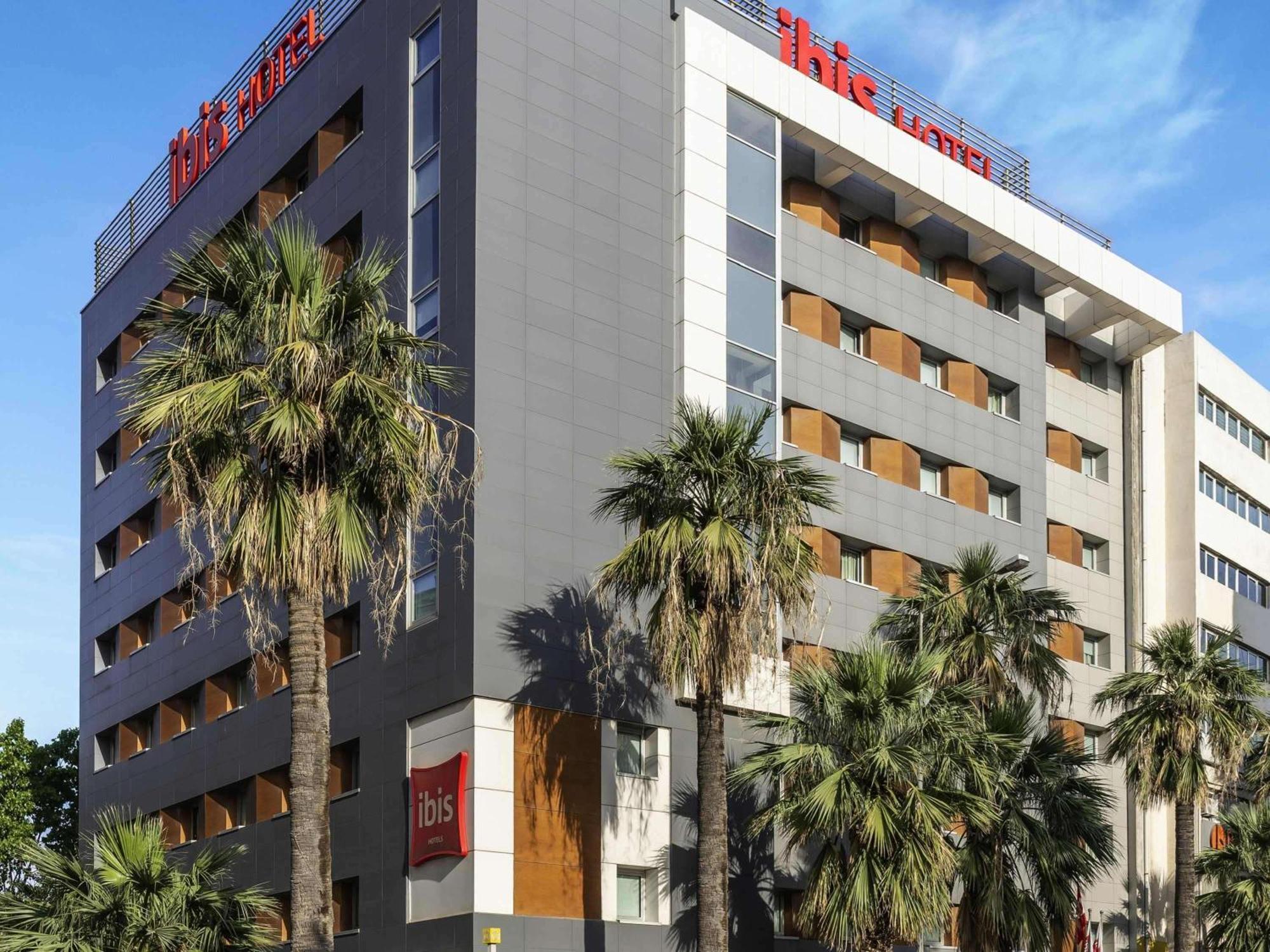 Готель Ibis Izmir Alsancak Екстер'єр фото